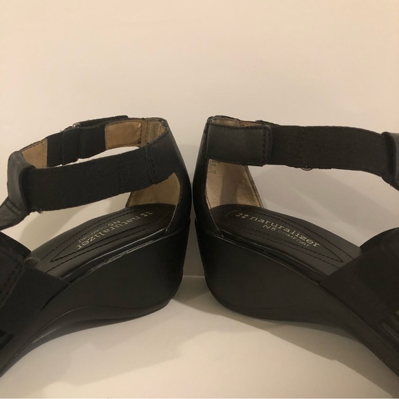 Naturalizer Black Wedge Strap Sandals NWOT - Picture 7 of 15